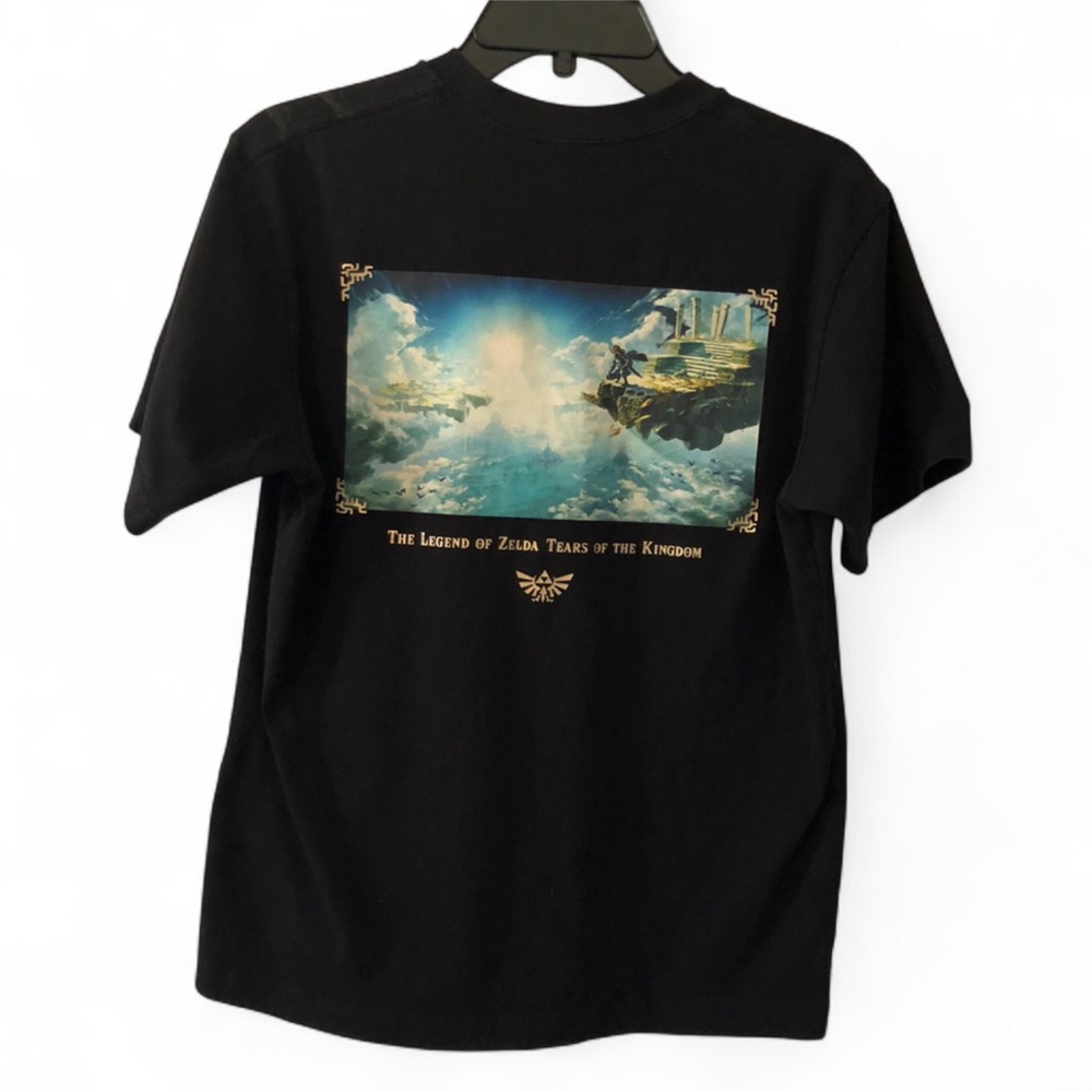 Uniqlo UT The Legend of Zelda Graphic T-Shirt
